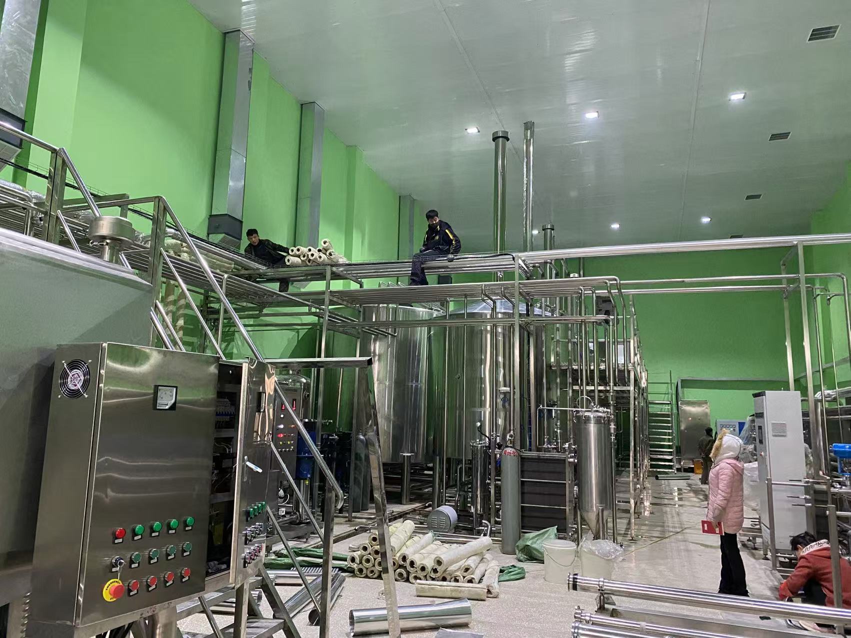 莲池精酿啤酒设备厂—精酿啤酒设备制造：传承工艺与创新科技的交融